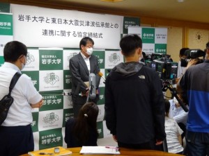 4 センター長による報道対応